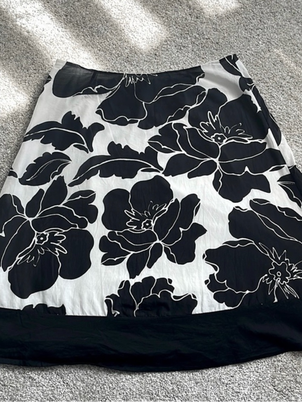White House Black Market Floral A-Line Skirt - size 10
